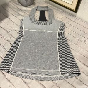 🚨-50%🚨 LULULEMON - Striped Racerback Tank with Built-in Bra - Estimated Size 6